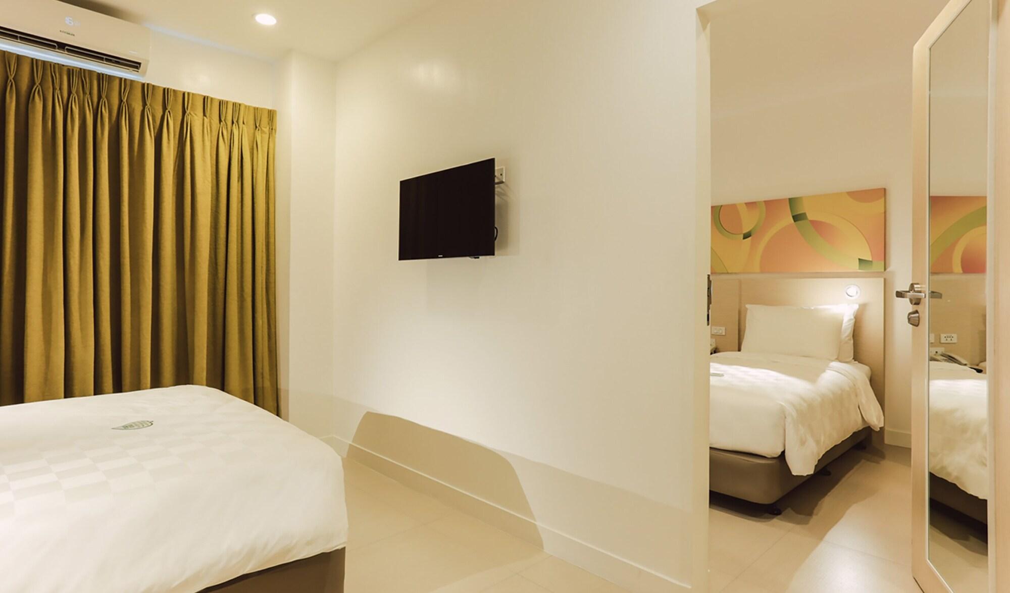 Go Hotels Timog Quezon City Buitenkant foto