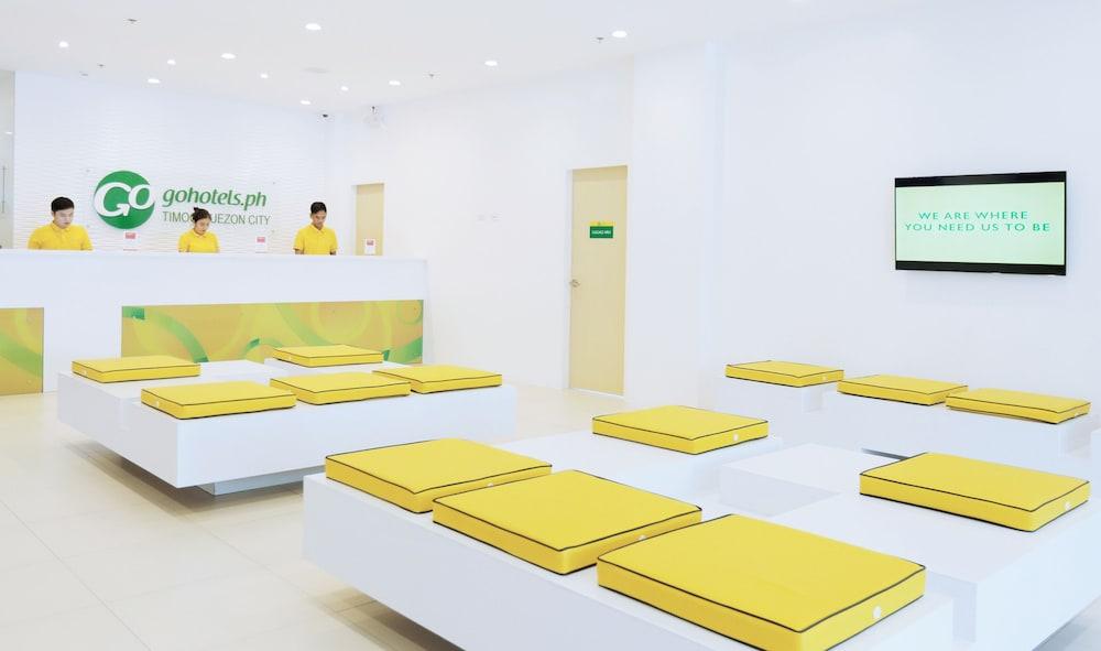 Go Hotels Timog Quezon City Buitenkant foto