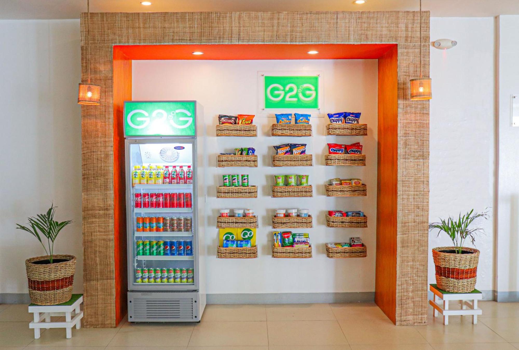 Go Hotels Timog Quezon City Buitenkant foto